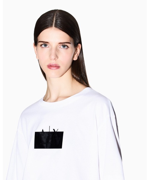 ARMANI EXCHANGE(アルマーニエクスチェンジ)の「【A|X アルマーニ エクスチェンジ】AXロゴ クロップド 半袖クルーネックTシャツ/CROPPED(Tシャツ/カットソー・レディース・ホワイト/ブラック・MEDIUM/SMALL/X-LARGE/X-SMALL/LARGE)」の4枚目の写真