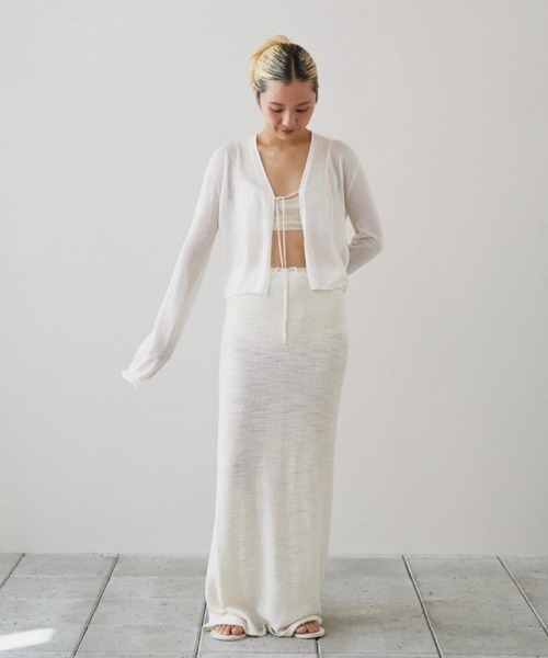 TODAYFUL(トゥデイフル)の「Compact Sheer Knitcardigan(カーディガン/ボレロ・レディース・ブラック/ホワイト/グレー・FREE)」の17枚目の写真