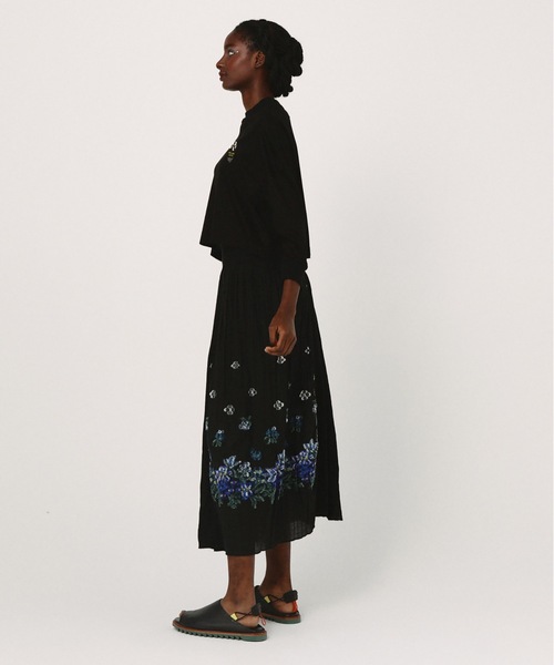 bedsidedrama（ベットサイドドラマ）の「OMNIDANCE Wide L/S Tee（Tシャツ/カットソー・レディース・ホワイト/ブラック・1/2）」の4枚目の写真