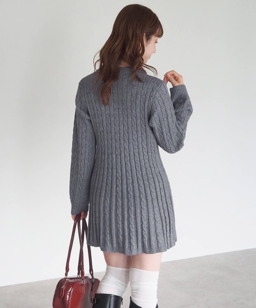 tiptop（ティップトップ）の「ケーブルニットポロワンピース（ワンピース・レディース・チャコールグレー/ボルドー/ネイビー・FREE）」の10枚目の写真