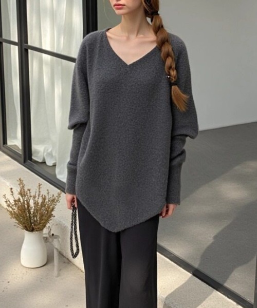 cammie(キャミー)の「変形ドルマンニットトップス(ニット/セーター・レディース・アイボリー/グレー・F)」の15枚目の写真