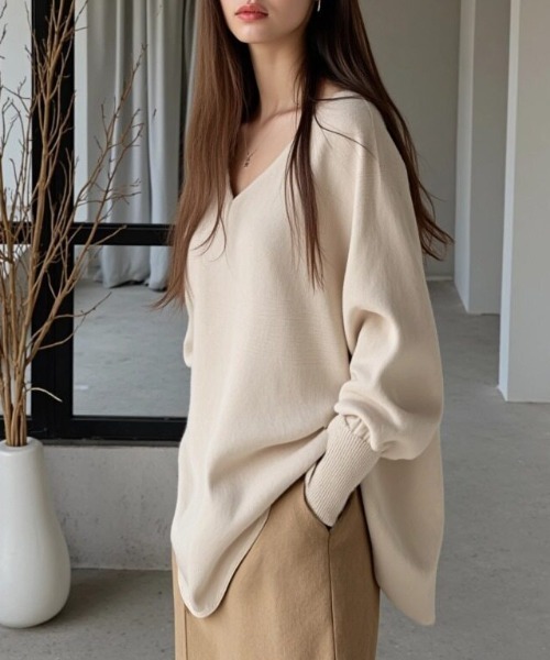 cammie(キャミー)の「変形ドルマンニットトップス(ニット/セーター・レディース・アイボリー/グレー・F)」の5枚目の写真
