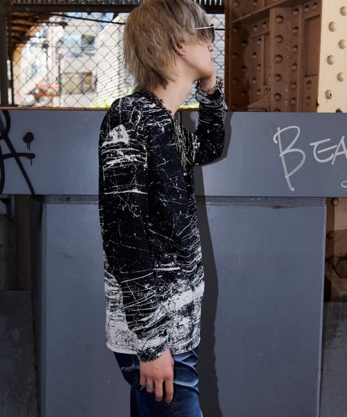 FUGA(フーガ)の「『FUGA/フーガ』全面プリントロングスリーブカットソー(Tシャツ/カットソー・メンズ・ブラック/ホワイト・M/L)」の4枚目の写真