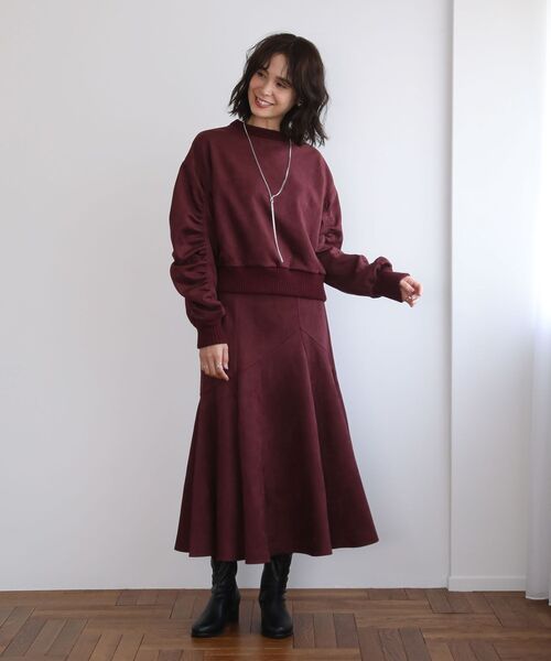 ELENCARE DUE（エレンカーレデュエ）の「・ELENCARE DUE スエードポンチプルオーバー（Tシャツ/カットソー・レディース・チャコールグレー/アイボリー/ブラウン/ボルドー・FREE）」の20枚目の写真