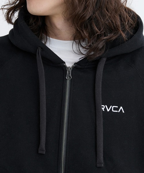 RVCA(ルーカ)の「RVCA メンズ ARCH BACK SIDE ZIP HD パーカー 【2025年秋冬モデル】/ルーカバックロゴジップアップパーカー・フーディー(パーカー・メンズ・グリーン系その他/ピンク系その他/ブラック/オフホワイト・X-LARGE/LARGE/MEDIUM/SMALL)」の8枚目の写真
