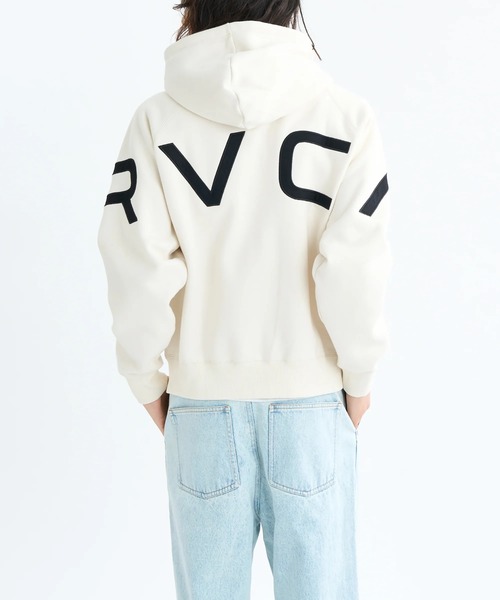 RVCA(ルーカ)の「RVCA メンズ ARCH BACK SIDE ZIP HD パーカー 【2025年秋冬モデル】/ルーカバックロゴジップアップパーカー・フーディー(パーカー・メンズ・グリーン系その他/ピンク系その他/ブラック/オフホワイト・X-LARGE/LARGE/MEDIUM/SMALL)」の7枚目の写真