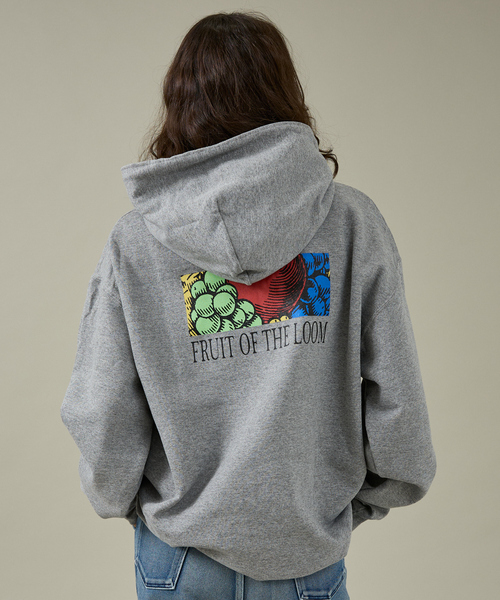FRUIT OF THE LOOM（フルーツオブザルーム）の「【FRUIT OF THE LOOM】PRINT HOODIE2/プリントフーディ/ユニセックス【WEB限定】（パーカー・メンズ・グレー/ブラック・M/L/XL）」の14枚目の写真