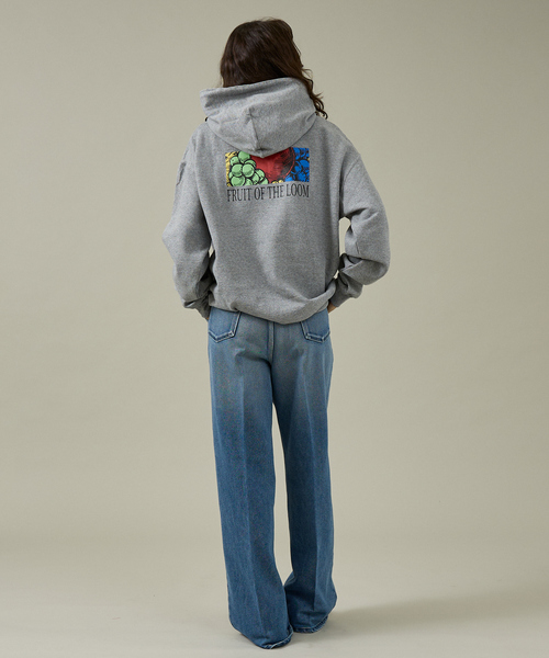 FRUIT OF THE LOOM（フルーツオブザルーム）の「【FRUIT OF THE LOOM】PRINT HOODIE2/プリントフーディ/ユニセックス【WEB限定】（パーカー・メンズ・グレー/ブラック・M/L/XL）」の8枚目の写真