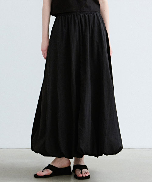 NICK&NICOLE(ニックアンドニコール)の「MINIMAL TREND FLARED SKIRT_BLACK(スカート・レディース・その他・FREE)」の1枚目の写真