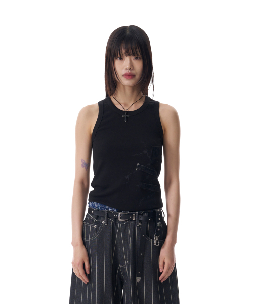 AAKAM(アーカム)の「Thorn Patch Sleeveless (Black)(Tシャツ/カットソー・レディース・その他・1/2)」の2枚目の写真