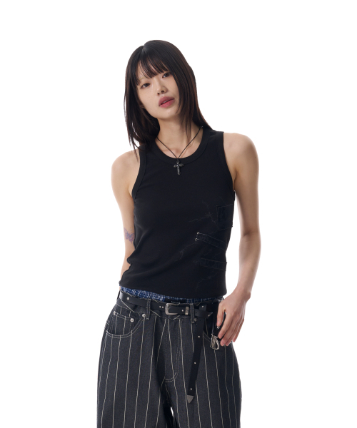 AAKAM(アーカム)の「Thorn Patch Sleeveless (Black)(Tシャツ/カットソー・レディース・その他・1/2)」の3枚目の写真