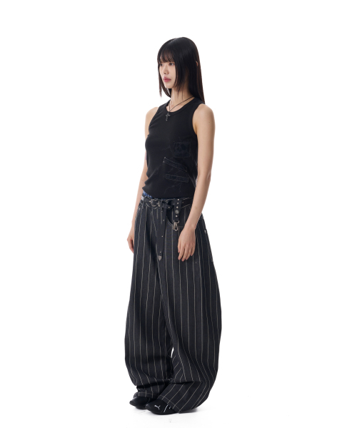 AAKAM(アーカム)の「Thorn Patch Sleeveless (Black)(Tシャツ/カットソー・レディース・その他・1/2)」の7枚目の写真