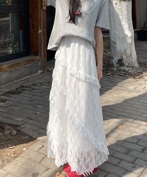 VIBGYOR Women（ヴィブジョー　ウィメン）の「【Mayree】花柄 総レース アシンメトリーデザイン ロング丈 スカート（スカート・レディース・ホワイト・SMALL/MEDIUM/LARGE）」の4枚目の写真