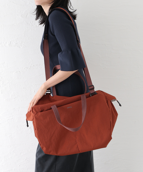 Bellroy(ベルロイ)の「Bellroy ベルロイ Lite Duffel BLFA234(ボストンバッグ・レディース・ブラック/オレンジ・FREE)」の20枚目の写真