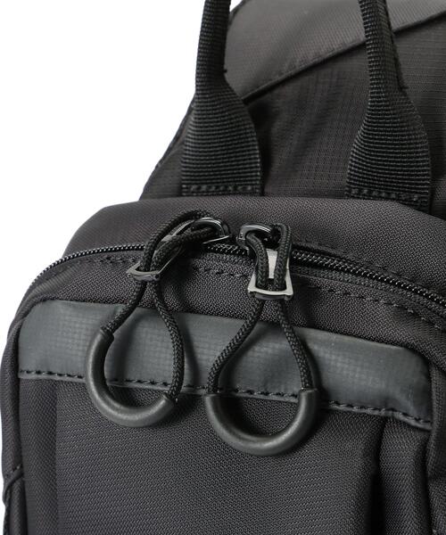 AVIREX(アヴィレックス)の「《価格改定商品》 SOLID ONE SHOULDER BAG / ソリッド ワンショルダーバッグ / AVIREX / アヴィレックス / AX2051(ショルダーバッグ・メンズ・ブラック/オリーブ系・F)」の6枚目の写真