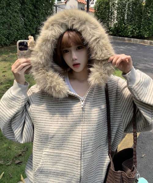 セール】【秋冬新作】ファー付きボーダーニットパーカー（パーカー