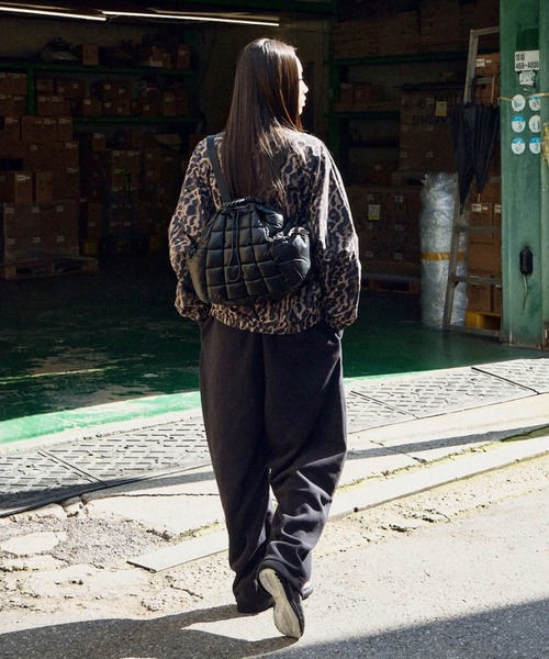 NIKE（ナイキ）の「ナイキ スポーツウェア パフル バックパック (9L) / Nike Sportswear Puffle Backpack (9L) HQ6693-010 Black（バックパック/リュック・メンズ・ブラック・ONE SIZE）」の10枚目の写真