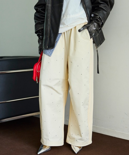 MAISON SPECIAL(メゾンスペシャル)の「Docking Rhinestone Easy Pants/ドッキングラインストーンイージーパンツ(その他パンツ・レディース・レッド/ブラック/オフホワイト・36/38)」の2枚目の写真