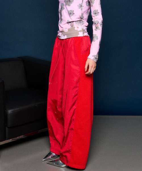 MAISON SPECIAL(メゾンスペシャル)の「Docking Rhinestone Easy Pants/ドッキングラインストーンイージーパンツ(その他パンツ・レディース・レッド/ブラック/オフホワイト・36/38)」の11枚目の写真