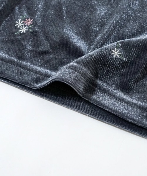 flower（フラワー）の「ベロアエンブロイダリーパンツ2（その他パンツ・レディース・ブラック/グレー・FREE）」の15枚目の写真