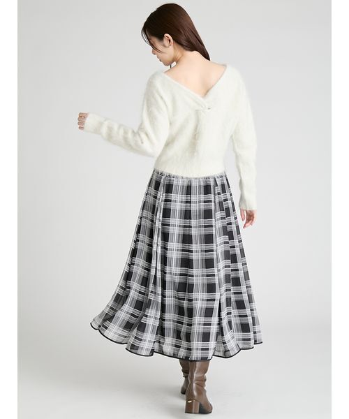 CELFORD（セルフォード）の「ツイストニットプルオーバー（ニット/セーター・レディース・アイボリー/グレー・F）」の16枚目の写真