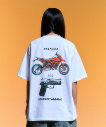 SCHISM INDUCING（スキズムインデューシング）の「TAU DUAL PISTOLS T SHIRT_WHITE（Tシャツ/カットソー）」