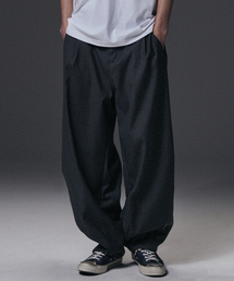 NOT4NERD（ノットフォーナード）の「TR 3 Tuck Balloon Pants - Charcoal（スラックス）」
