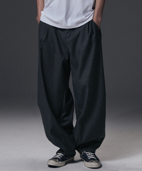 TR 3 Tuck Balloon Pants - Charcoal（スラックス）｜NOT4NERD（ノット 