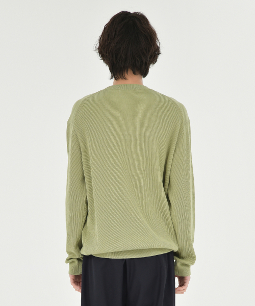 BROWNYARD(ブラウンヤード)の「ハイデンシティクルーネックニット、オリーブグレー(ニット/セーター・メンズ・その他・3/4/5)」の4枚目の写真