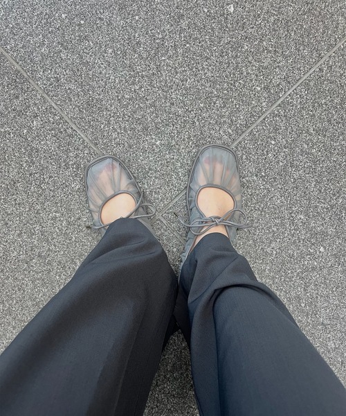 Ameri（アメリ）の「MESH RIBBON FLAT SHOES（パンプス・レディース・ブラウン/グレー/ブルー・SMALL/MEDIUM/LARGE）」の7枚目の写真