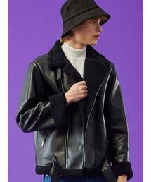 KOLEAT（コレット）の「MEN オーバーフィット マスタングフリースジャケット All_Black（ムートンコート）」