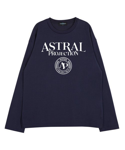 ASTRAL PROJECTION（アストラルプロジェクション）の「レタリングロゴエンブレムラウンドネック13番手綿ロングスリーブTシャツ_ネイビー（Tシャツ/カットソー・レディース・その他・LARGE/MEDIUM/X-LARGE/XX-LARGE）」の2枚目の写真