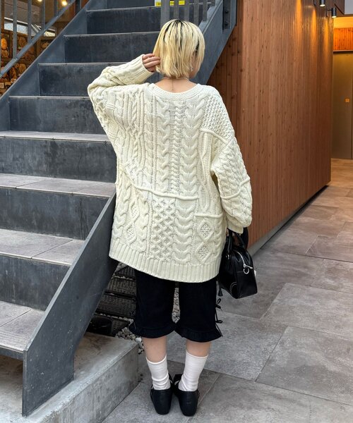 CIAOPANIC（チャオパニック）の「パッチワークチロリアンケーブルカーディガン（カーディガン/ボレロ・レディース・ピンク/ブラウン/グレー/オフホワイト・ONE SIZE）」の12枚目の写真