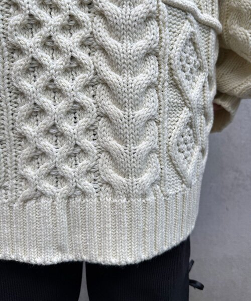 CIAOPANIC（チャオパニック）の「パッチワークチロリアンケーブルカーディガン（カーディガン/ボレロ・レディース・ピンク/ブラウン/グレー/オフホワイト・ONE SIZE）」の16枚目の写真