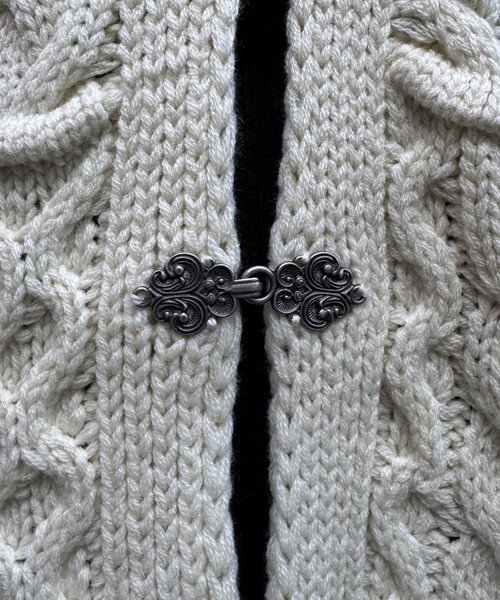 CIAOPANIC（チャオパニック）の「パッチワークチロリアンケーブルカーディガン（カーディガン/ボレロ・レディース・ピンク/ブラウン/グレー/オフホワイト・ONE SIZE）」の17枚目の写真