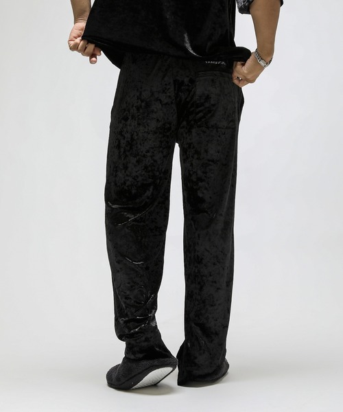VANQUISH(ヴァンキッシュ)の「VANQUISH / ヴァンキッシュ VA embroidery ベロアパンツ(その他パンツ・メンズ・ネイビー/ブラック・L/M)」の9枚目の写真