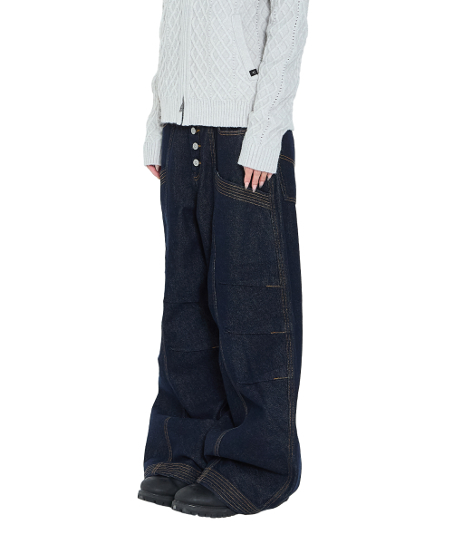 セール】Knee Pin-Tuck Stitched Denim Pants (Blue)（デニムパンツ