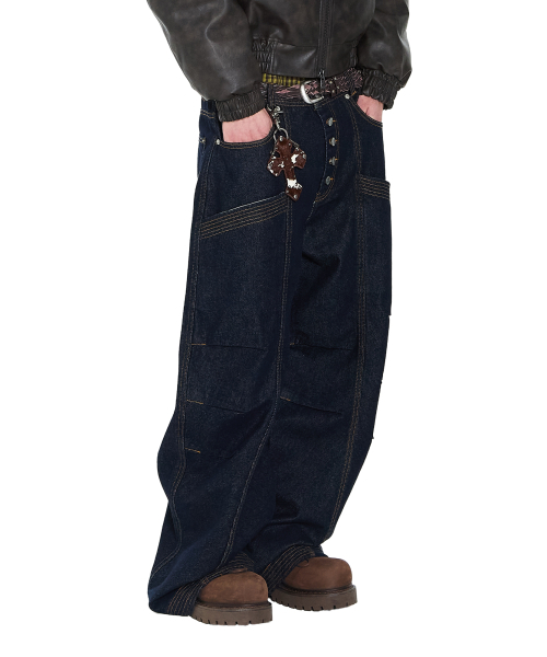 AAKAM（アーカム）の「Knee Pin-Tuck Stitched Denim Pants (Blue)（デニムパンツ・レディース・その他・1/2）」の3枚目の写真