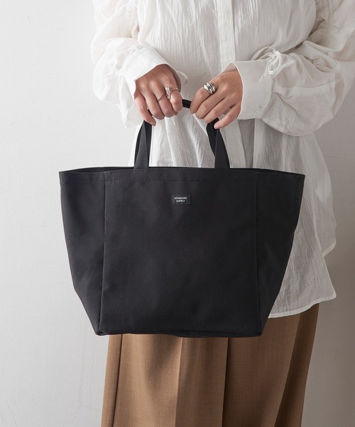 STANDARD SUPPLY（スタンダードサプライ）の「【STANDARD SUPPLY】B TOTE S/ビートート S/トートバッグ（トートバッグ・レディース・ブラック/ベージュ/グレー・FREE）」の2枚目の写真