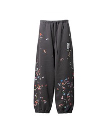 Maison MIHARA YASUHIRO（メゾンミハラヤスヒロ）の「Kids Sticker Printed Sweat Pants（スウェットパンツ）」