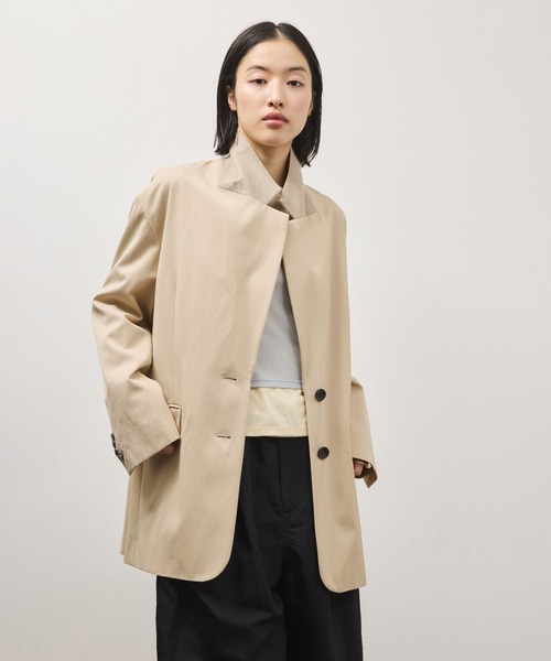 ADAM ET ROPE'（アダムエロペ）の「シルキーリラックスジャケット（テーラードジャケット・レディース・ベージュ/ブラック・38/36）」の3枚目の写真