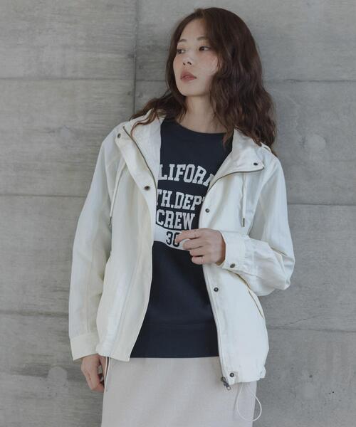 URBAN RESEARCH Sonny Label（アーバンリサーチサニーレーベル）の「多機能マウンテンパーカー（ナイロンジャケット・レディース・オフホワイト/ベージュ/ネイビー・FREE）」の6枚目の写真