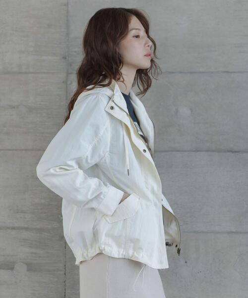 URBAN RESEARCH Sonny Label（アーバンリサーチサニーレーベル）の「多機能マウンテンパーカー（ナイロンジャケット・レディース・オフホワイト/ベージュ/ネイビー・FREE）」の7枚目の写真