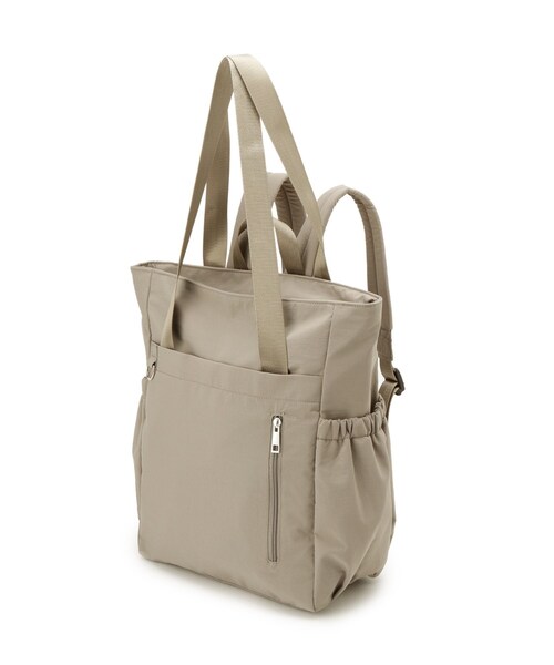 SHOO・LA・RUE（シューラルー）の「【撥水/2WAY/キャリーオン】トートにもなる スクエアリュック（バックパック/リュック・レディース・ナチュラル/カーキ/ブラック・00）」の10枚目の写真