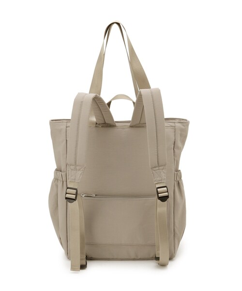 SHOO・LA・RUE（シューラルー）の「【撥水/2WAY/キャリーオン】トートにもなる スクエアリュック（バックパック/リュック・レディース・ナチュラル/カーキ/ブラック・00）」の13枚目の写真