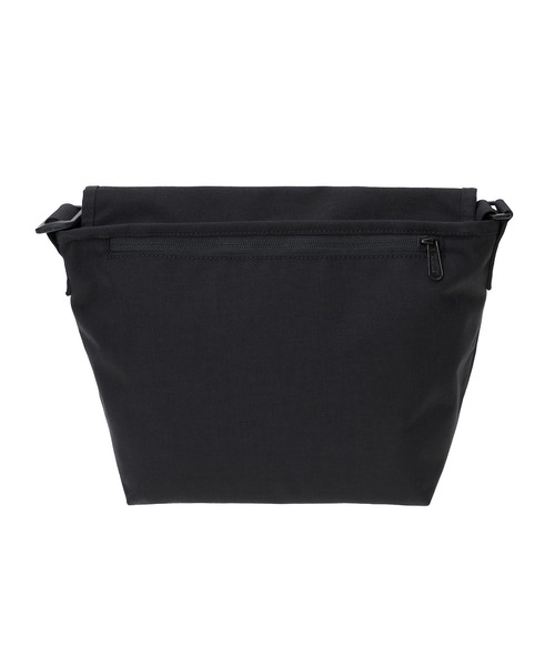Manhattan Portage（マンハッタンポーテージ）の「NYLON MESSENGER BAG JR (SM) BP W/DIV MGNT 500D CORDURA DPL（メッセンジャーバッグ・レディース・ブラック・SMALL）」の4枚目の写真