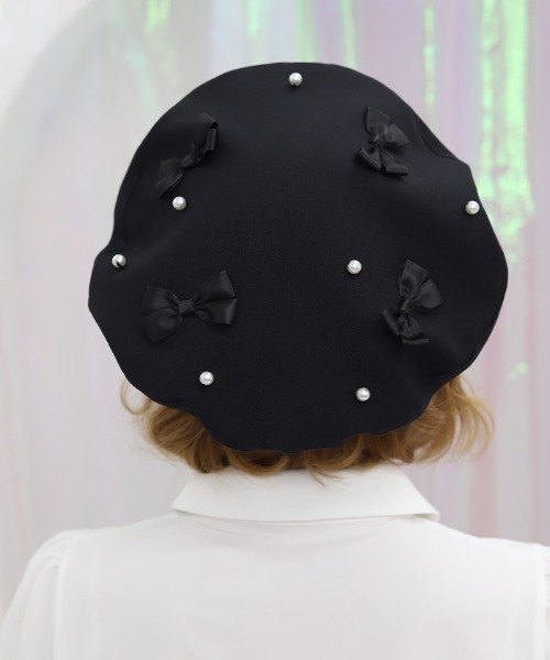 axes femme POETIQUE（アクシーズファムポエティック）の「リボン×パール装飾ベレー（ハンチング/ベレー帽・レディース・ブラック/ベージュ/ミント・FREE）」の2枚目の写真