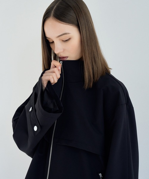 ELLUV（エルブ）の「【ELLUV/エルヴ】ハンティングヨーク ワイドカフスジップアップブルゾン（ブルゾン・メンズ・ブラック/オフホワイト・L/M/S）」の7枚目の写真