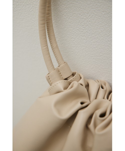 STYLEMIXER（スタイルミキサー）の「2WAYフラッフィーバッグ（ハンドバッグ・レディース・ブラック/ライトベージュ/シルバー・FREE）」の13枚目の写真