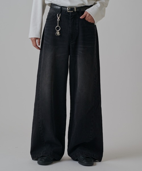 Lui's(ルイス)の「ワイドフィットデニムパンツ(デニムパンツ・メンズ・ブラック系その他2/インディゴブルー/ブラウン・30/34/32)」の4枚目の写真